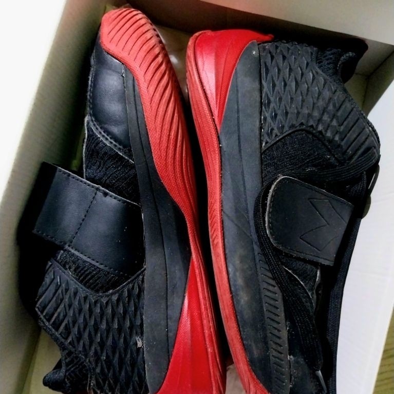 Diadora original sepatu basket preloved second bekas like new ukuran 36