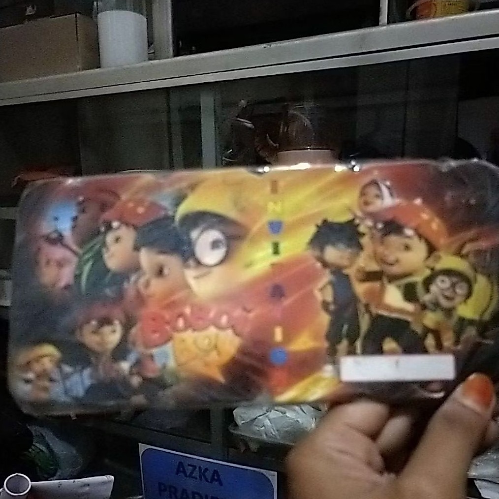 Kartu undangan Boboi boy