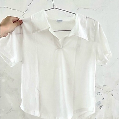 Kaos Kemeja Putih