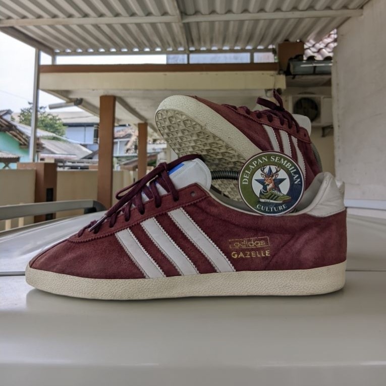 Sepatu Adidas Gazelle og Maroon Original