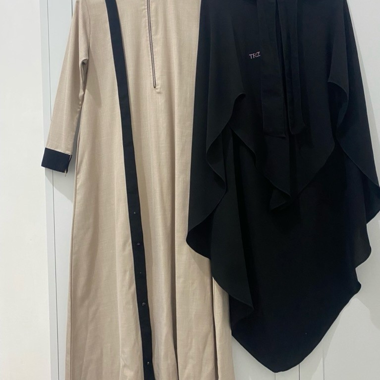 (PRELOVED) Something series by TRZ set khiban TRZ