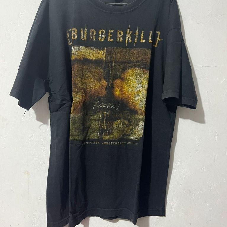 Tshirt BURGERKILL-Dua Sisi, Size L, Second