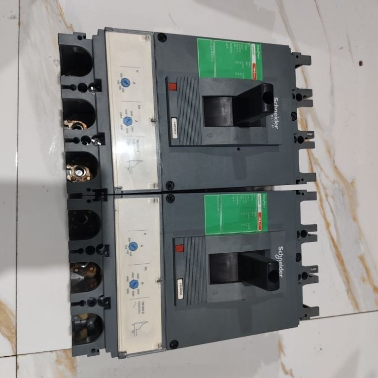 MCCB SCHNEIDER CVS 600A 3P