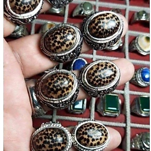 Cincin akik kayu liwung tutul macan 15