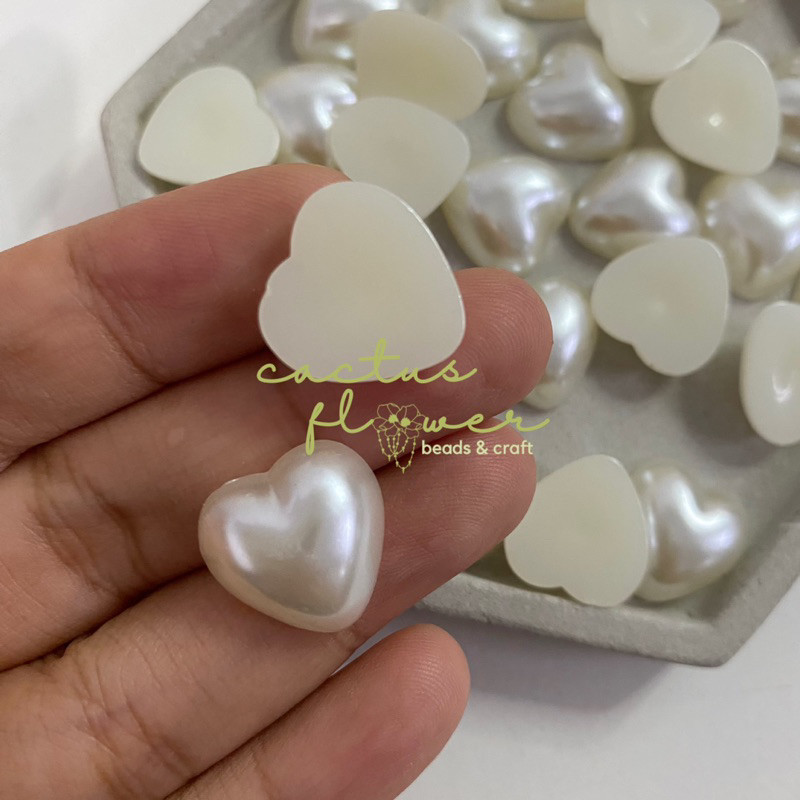 Manik Mutiara Ivory Setengah Sisi ( Love & Mawar )