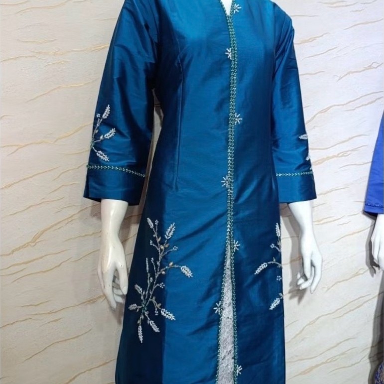 kebaya kurung melayu/kenbaya kurung melayu/kebaya kurung melayu