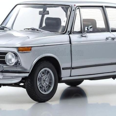 1/18 KYOSHO BMW 2002 Tii SILVER