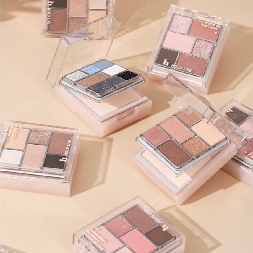 Palet Eyeshadow dan Blush On Dua Lapis untuk Riasan Lengkap