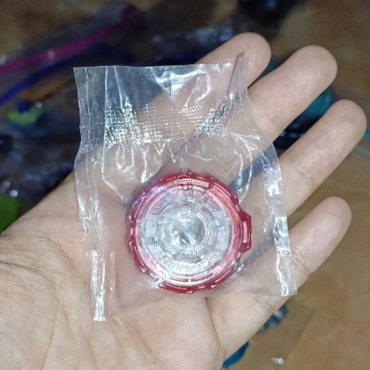 paket beyblade x Ratchet 7-70 pesanan aanta