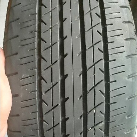 BAN MOBIL 215/55 R17 BRIDGESTONE TURANZA ER33