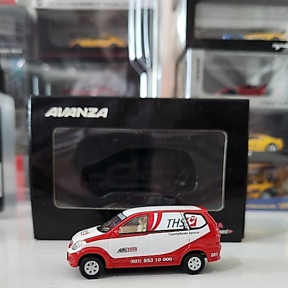 Diecast 1:64 Toyota avanza THS (toyota home service)