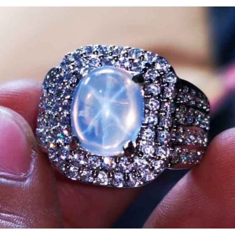 Batu Permata White Sapphire Star Srilanka Mewah