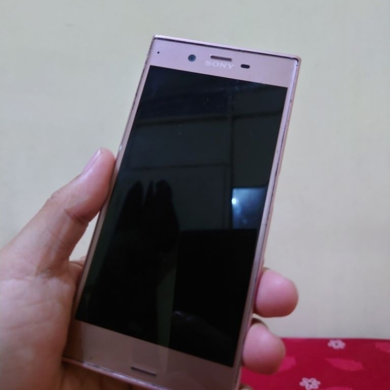 Xperia Xzs