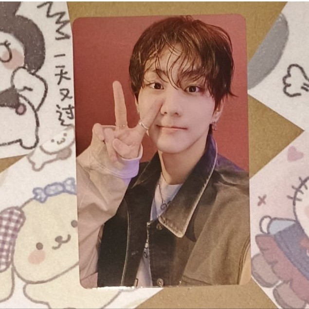 Photocard Jungwon POB Yizhiyu Orange Blood

Enhypen Jungwon Official Photocard Album POB
