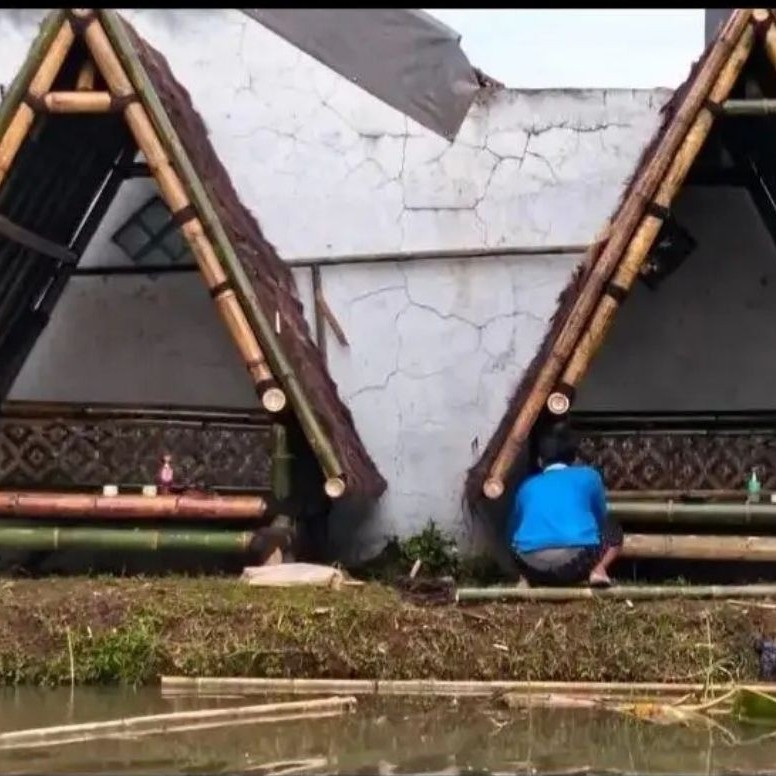 saung bambu gazebo siap huni ukuran.3x2m.3x3m.3x4m.2x2m
