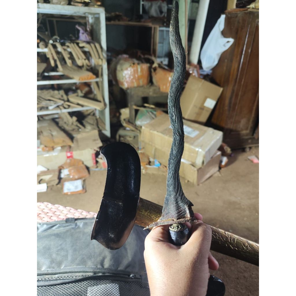 Keris Luk Sepuh Kuno Warangka Gayaman Hitam Pendok Ukir Koleksi Tosan Aji Asli Tua