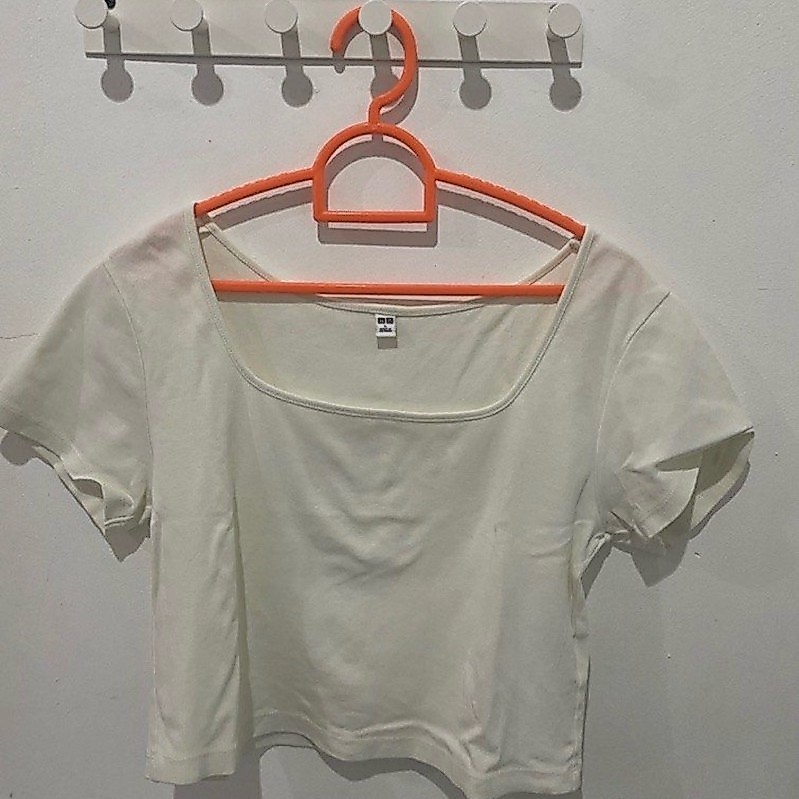 Uniqlo crop topp white fashionabel