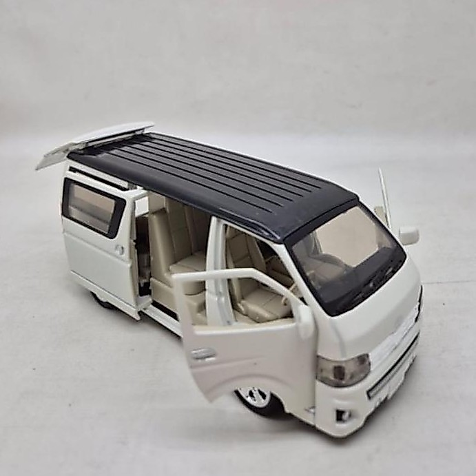 Diecast Model Mobil Hiace