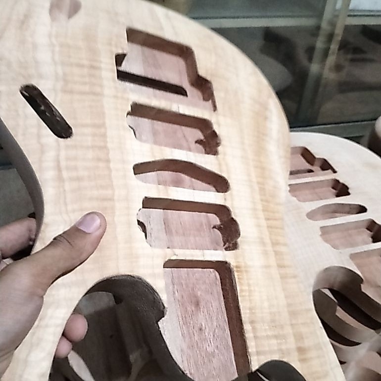 Body Gitar Ibanez s series blum finishing