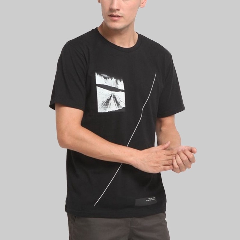 [ORI] Larusso Kaos Oblong Print 106981305 Kaos Pria