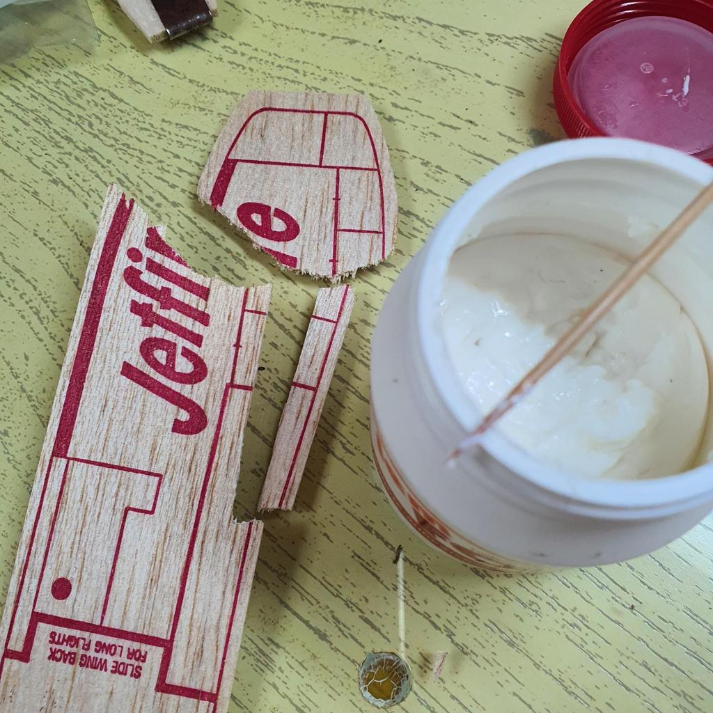 mainan pesawat kayu balsa guillow's guillows jetfire glider