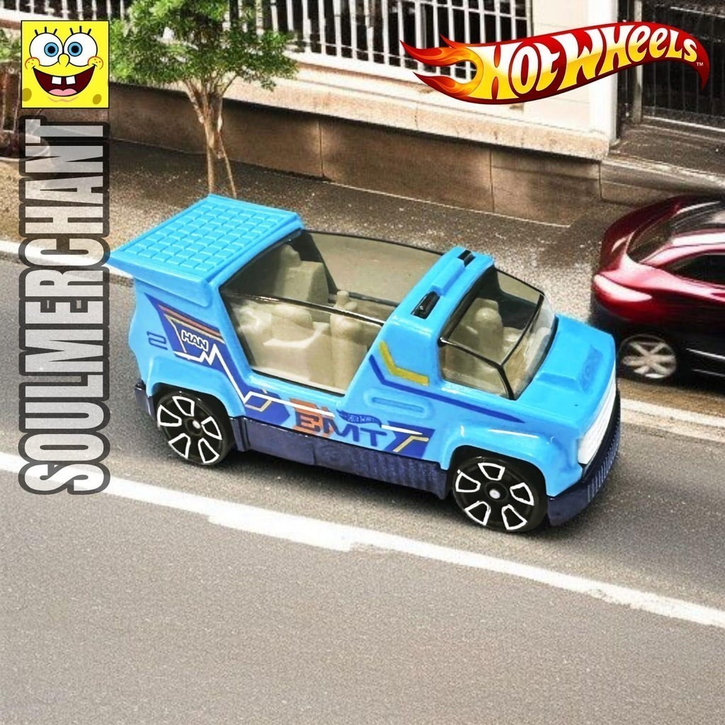 Hot Wheels Rapid Pulse Biru First Response Diecast Mobil Ambulance