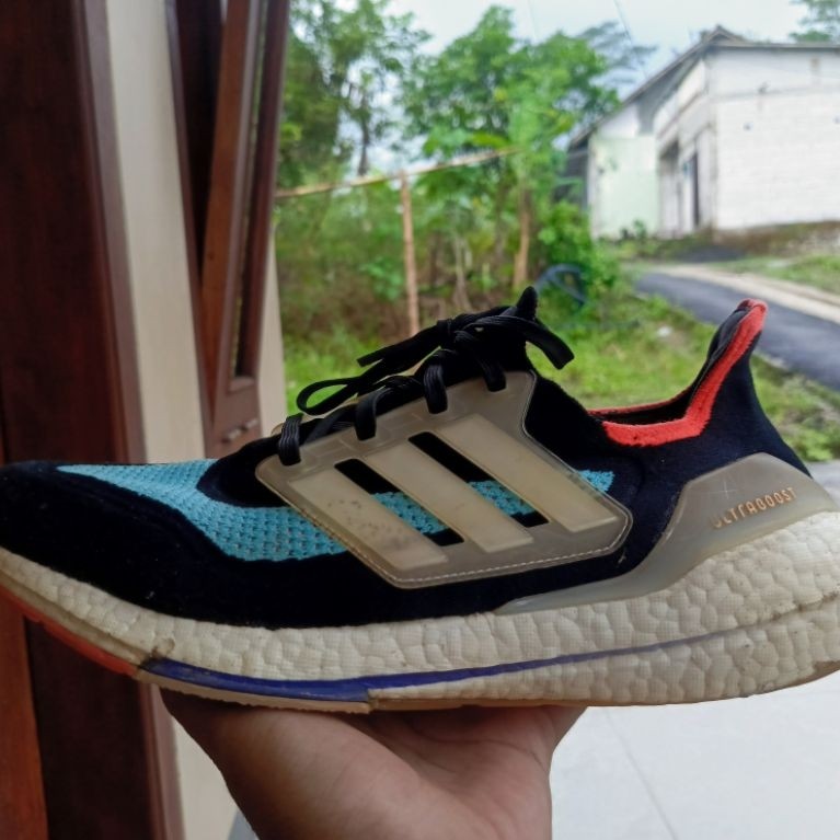 Sepatu Running Adidas Ultraboost second original
