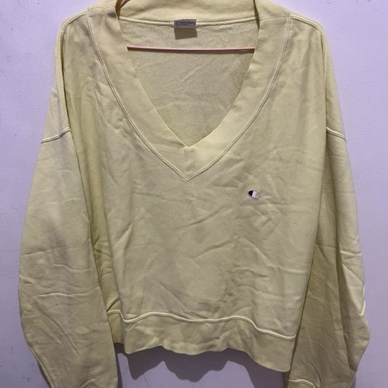 Preloved Sweater Kuning Champion