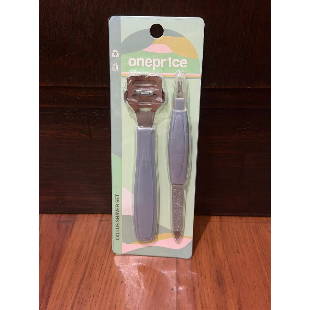 HCS - Alat Kerok Telapak Kaki Manual / Alat Pembersih Penghalus Tumit Bahan Stainless  / MANICURE ME