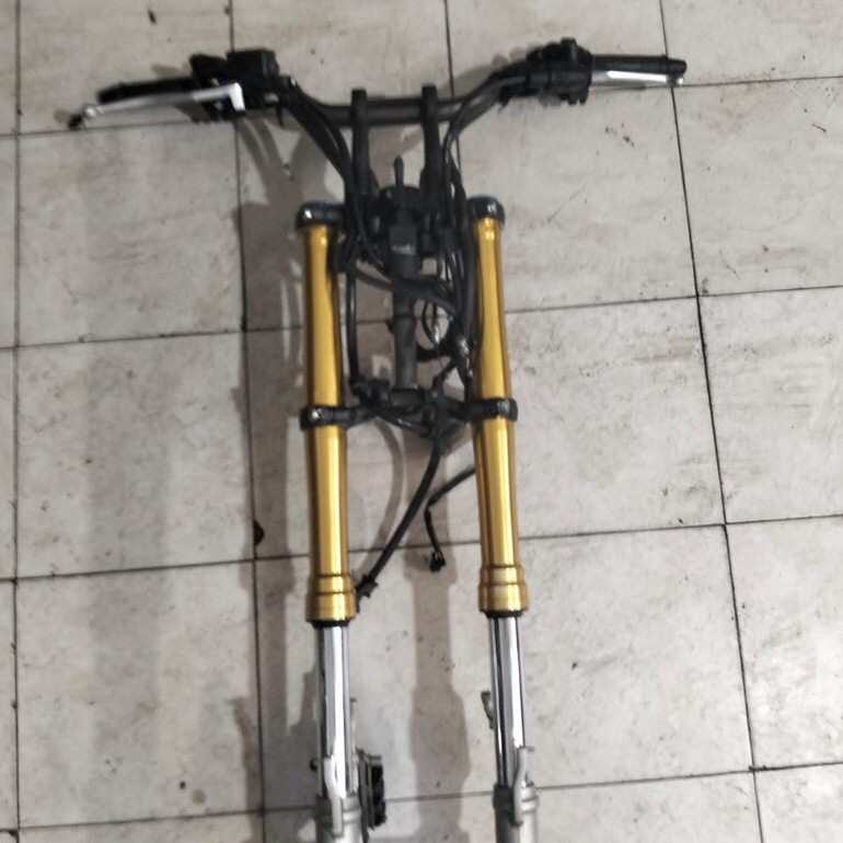 Shock USD CB150X