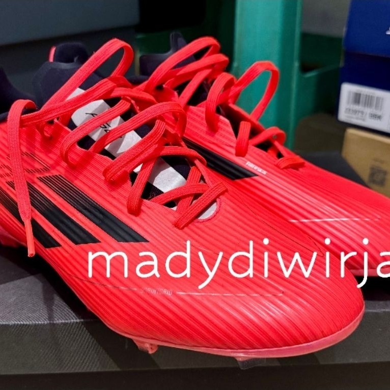 Sepatu Bola Adidas F50