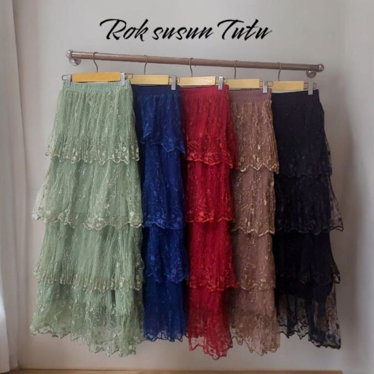 Rok tutu bertingkat