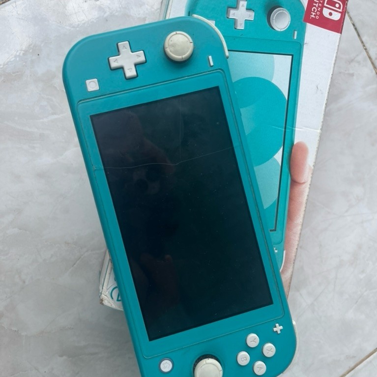 NINTENDO SWITCH LITE CFW BEKAS