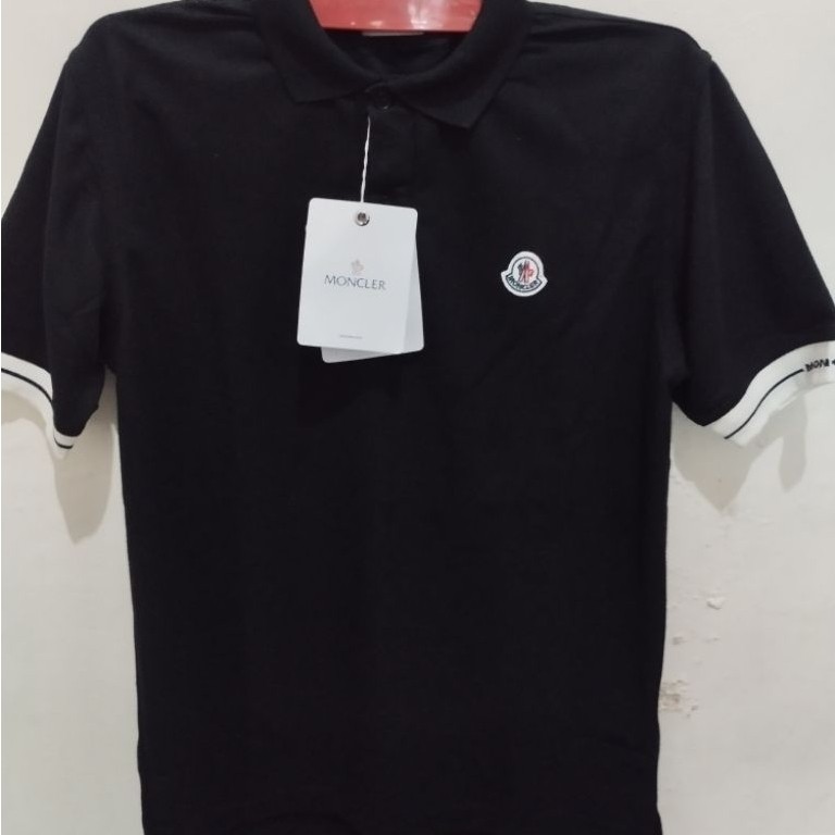 polo moncler hitam