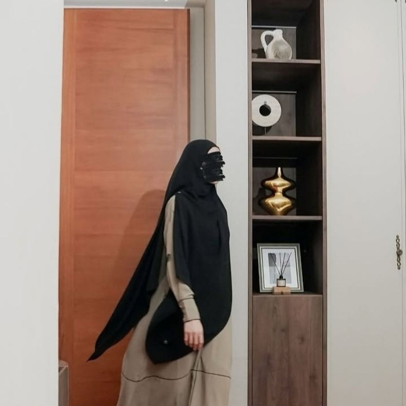 Itsar Syari Caspia Side Khimar Jetblack