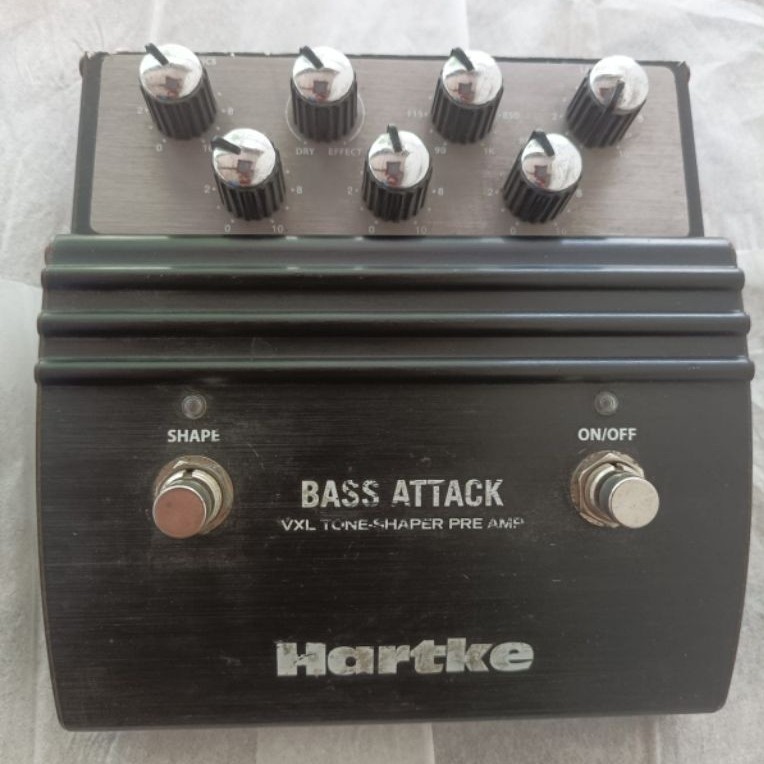 Efek gitar bass HARTKE bass attack