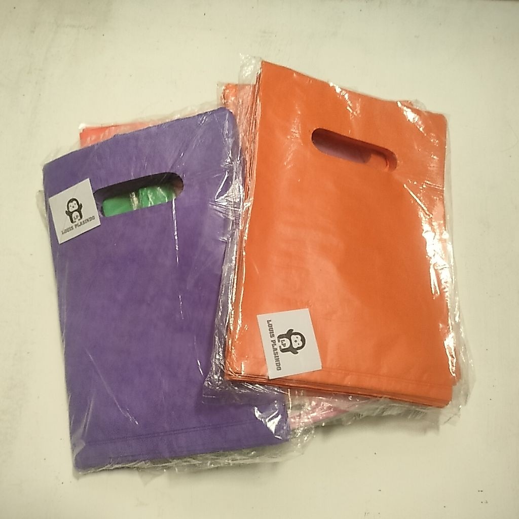 Plastik 15x22 plong