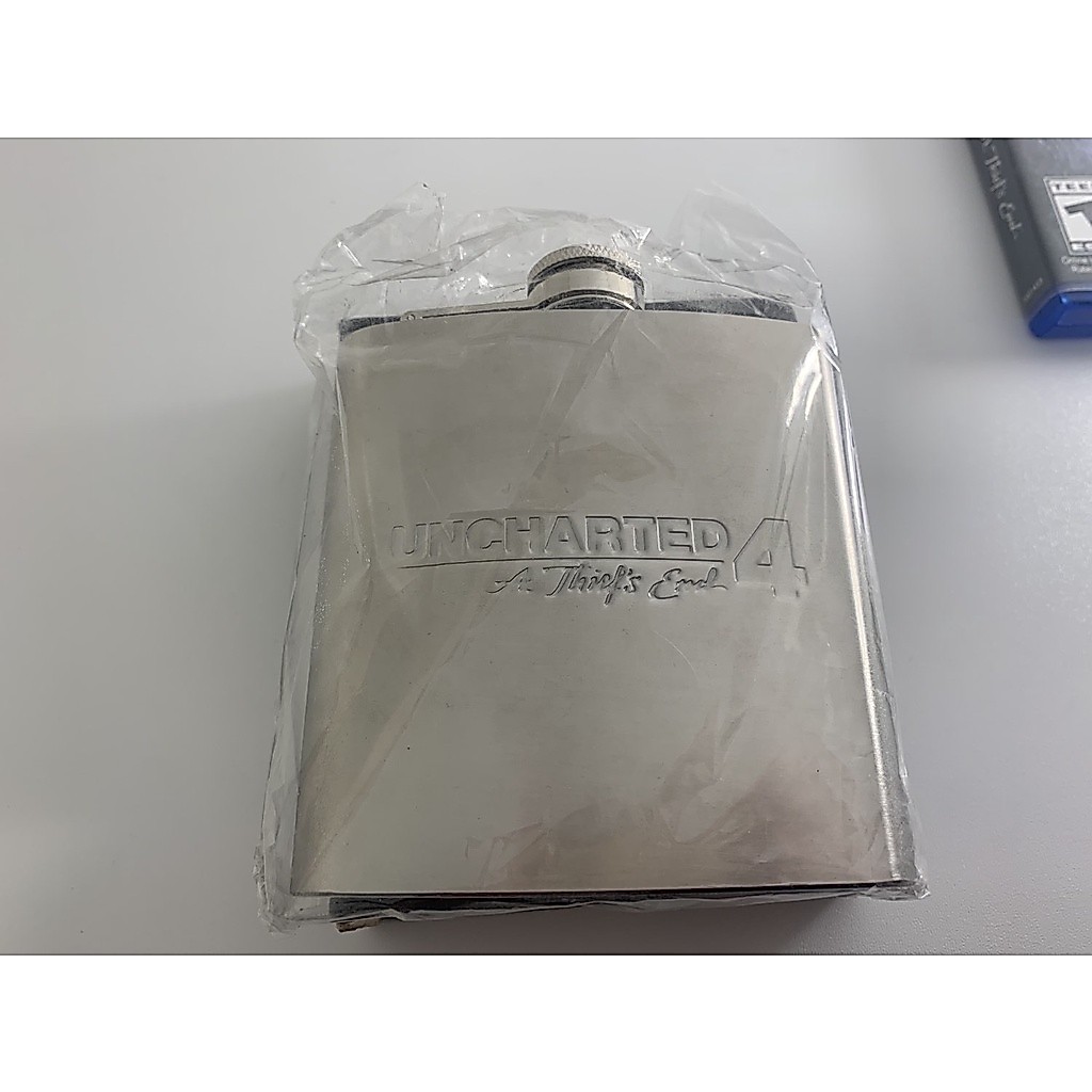 Uncharted 4 ps4 limited edition flask