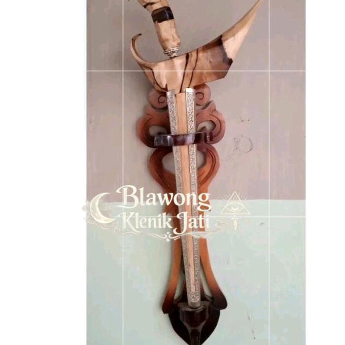 blawong blawong dudukan keris dan tombak tempel dinding