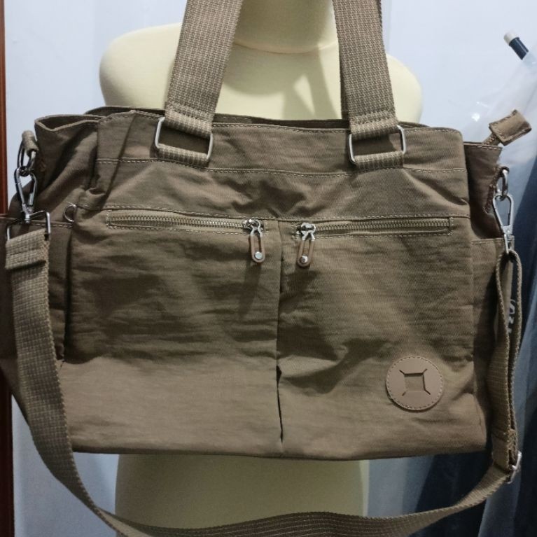 tas selempang wanita warna khaki