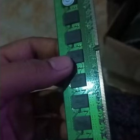 ram 8 GB ddr3 rusak