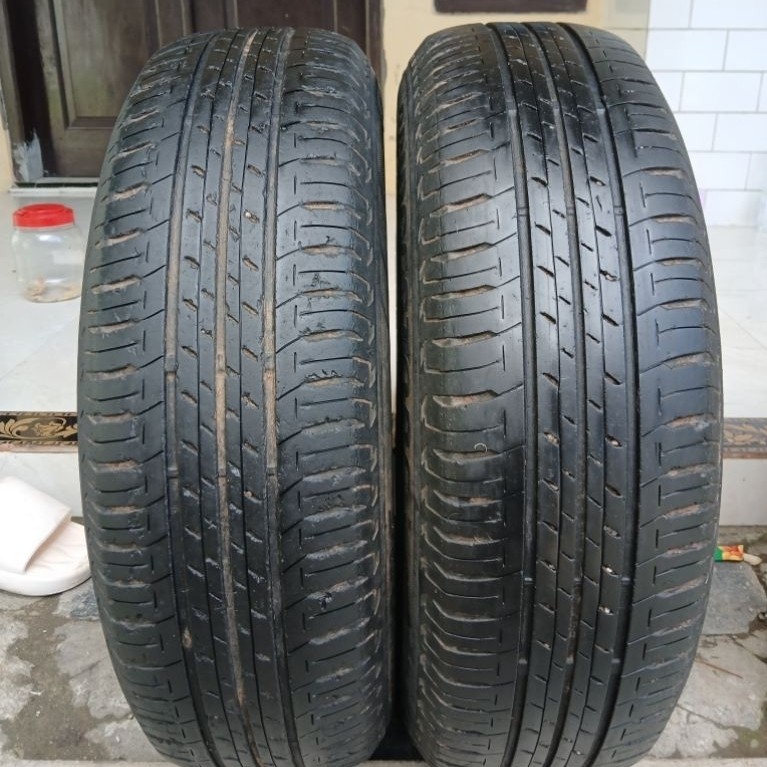 Ban Bridgestone 185/70 R14