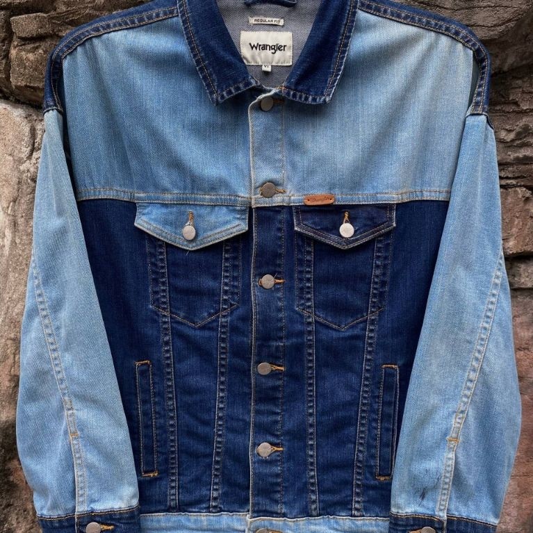 WRANGLER Colorblock Oversized Stretch Denim Trucker Jacket size XL