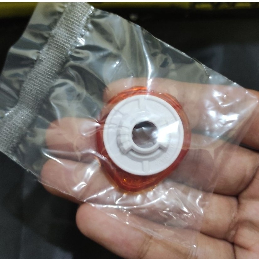 Ratchet 1 60 UX 13 Original Takara Tomy Beyblade X