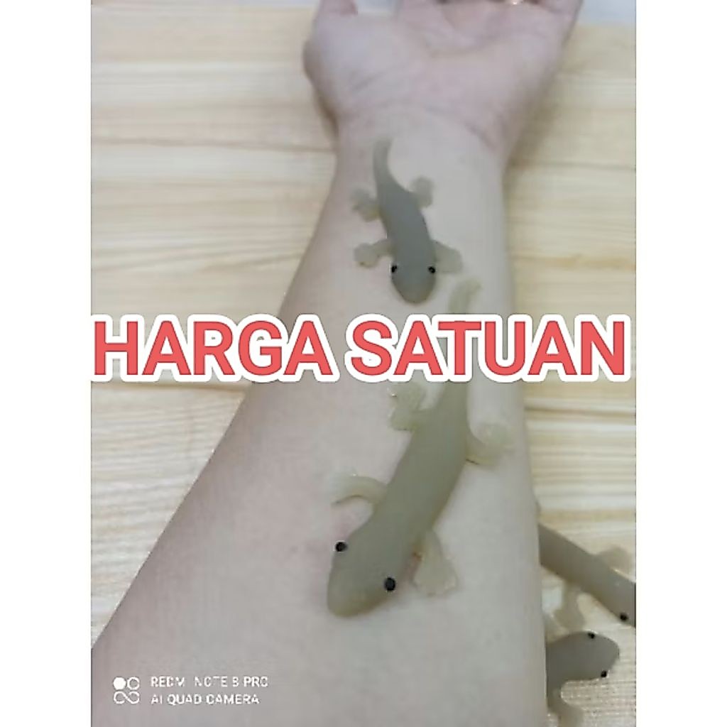 mainan cicak karet besar