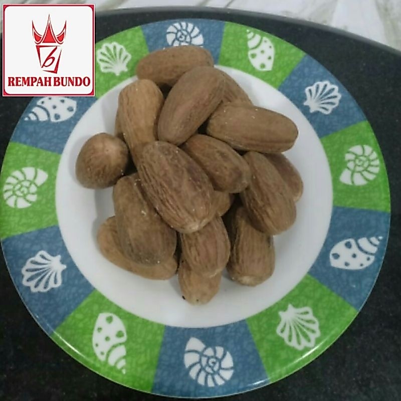 Biji Pala Lonjong 1 kg