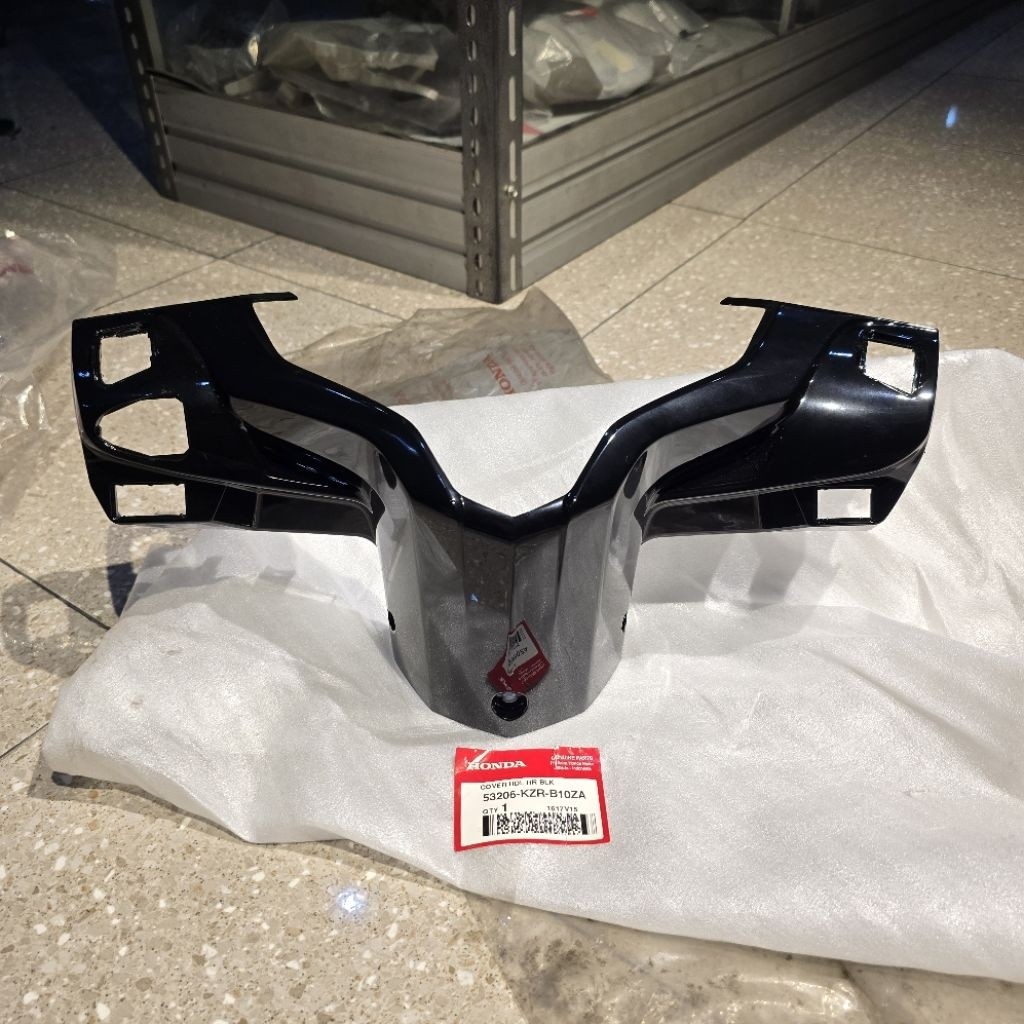 COVER BATOK BELAKANG SPEEDOMETER VARIO 125 FI OLD LAMA KZR ISS IDLING STOP HITAM ORIGINAL AHM 53206 