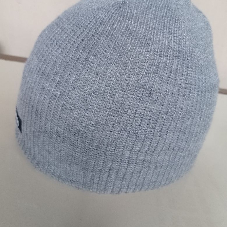 kupluk beanie bekas, branded