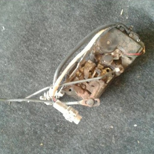door lock kanan depan FR suzuki baleno PASSS