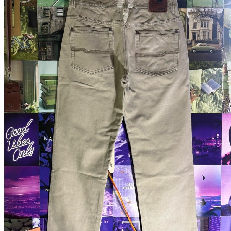 M GEE 3451C Ripped Regular Jeans Size 32 Preloved
